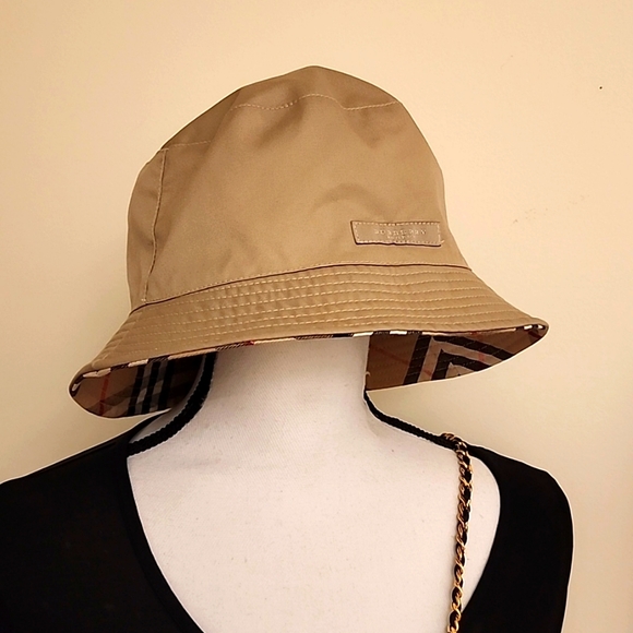 BURBERRY Reversible Novo Check Bucket Hat Gabardine Tan Classic Plaid - Picture 2 of 8